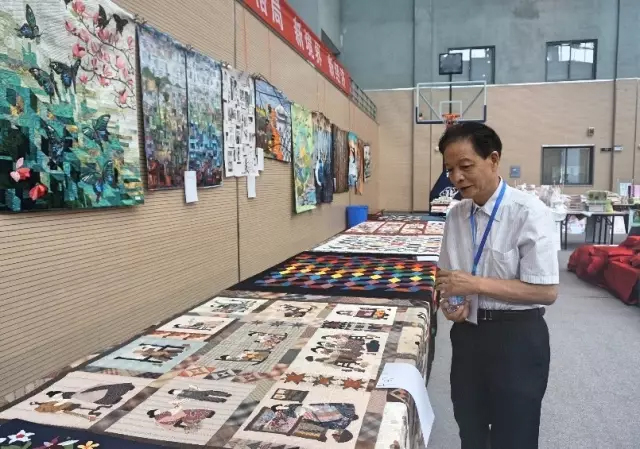 �Ҹ�������ζϯ����ͨ������������300���Ҽ��a(ch��n)Ʒ��Ů�����