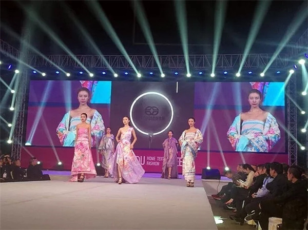 �r(sh��)�����I(l��ng)������2017�ɶ��Ҽ���•�ɶ��r(sh��)�b�������ݾ��ʆ�Ļ