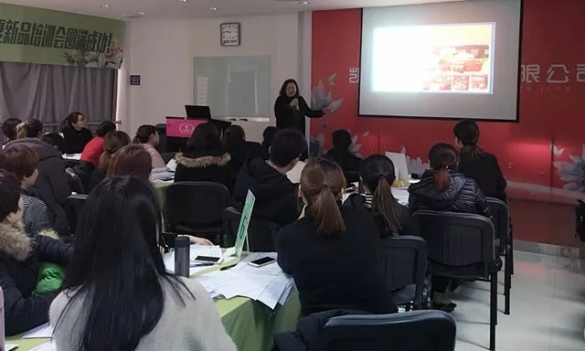 �Pʢ�Ҽ���Ӣ��Ӗ��(hu�� )��2018��Ʒ��Ӗ��(hu�� )�ի@�M(m��n)�M(m��n)��